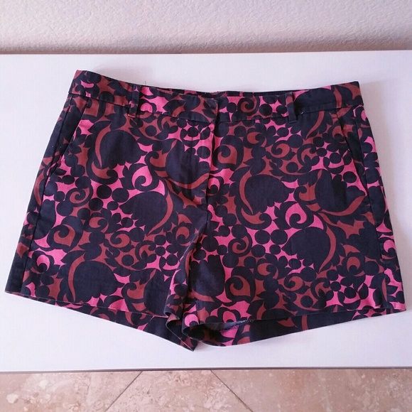 AnN Tayl0r 🍬G0rge0us Sh0rts - Picture 2 of 6